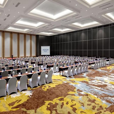 Aston Gresik Hotel & Conference Center المظهر الخارجي الصورة