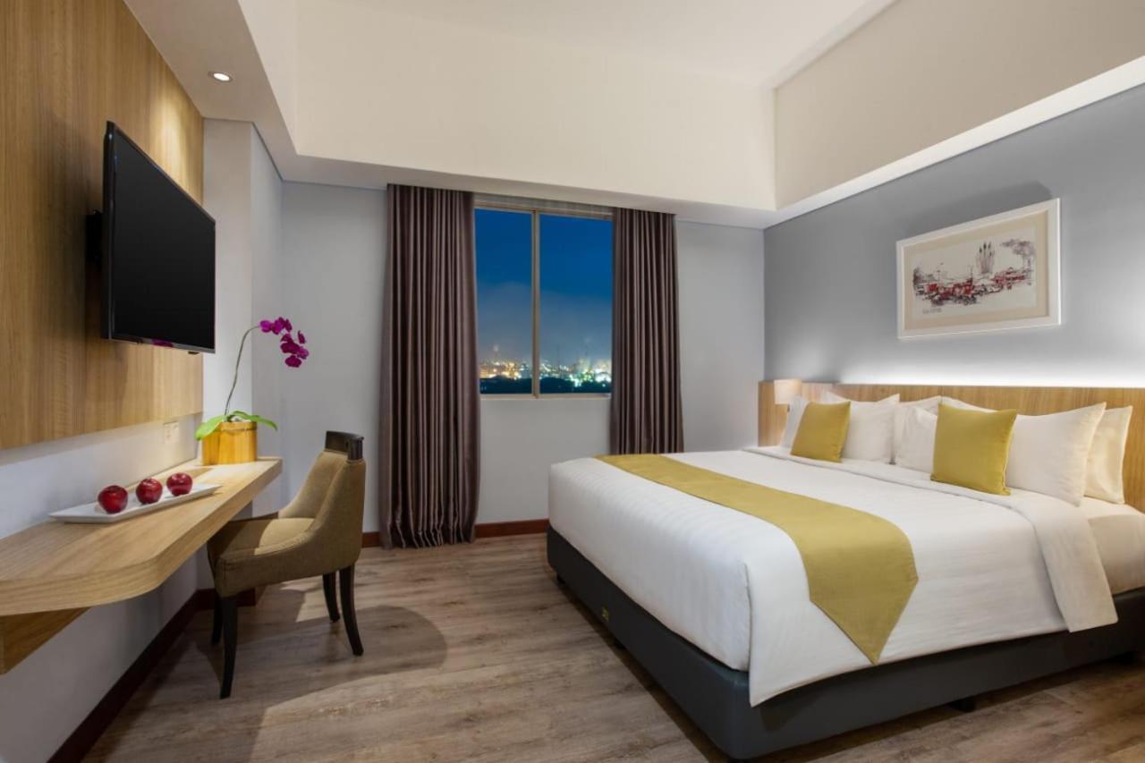 Aston Gresik Hotel & Conference Center المظهر الخارجي الصورة