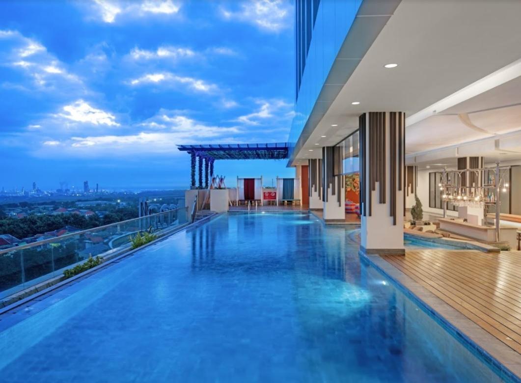 Aston Gresik Hotel & Conference Center المظهر الخارجي الصورة