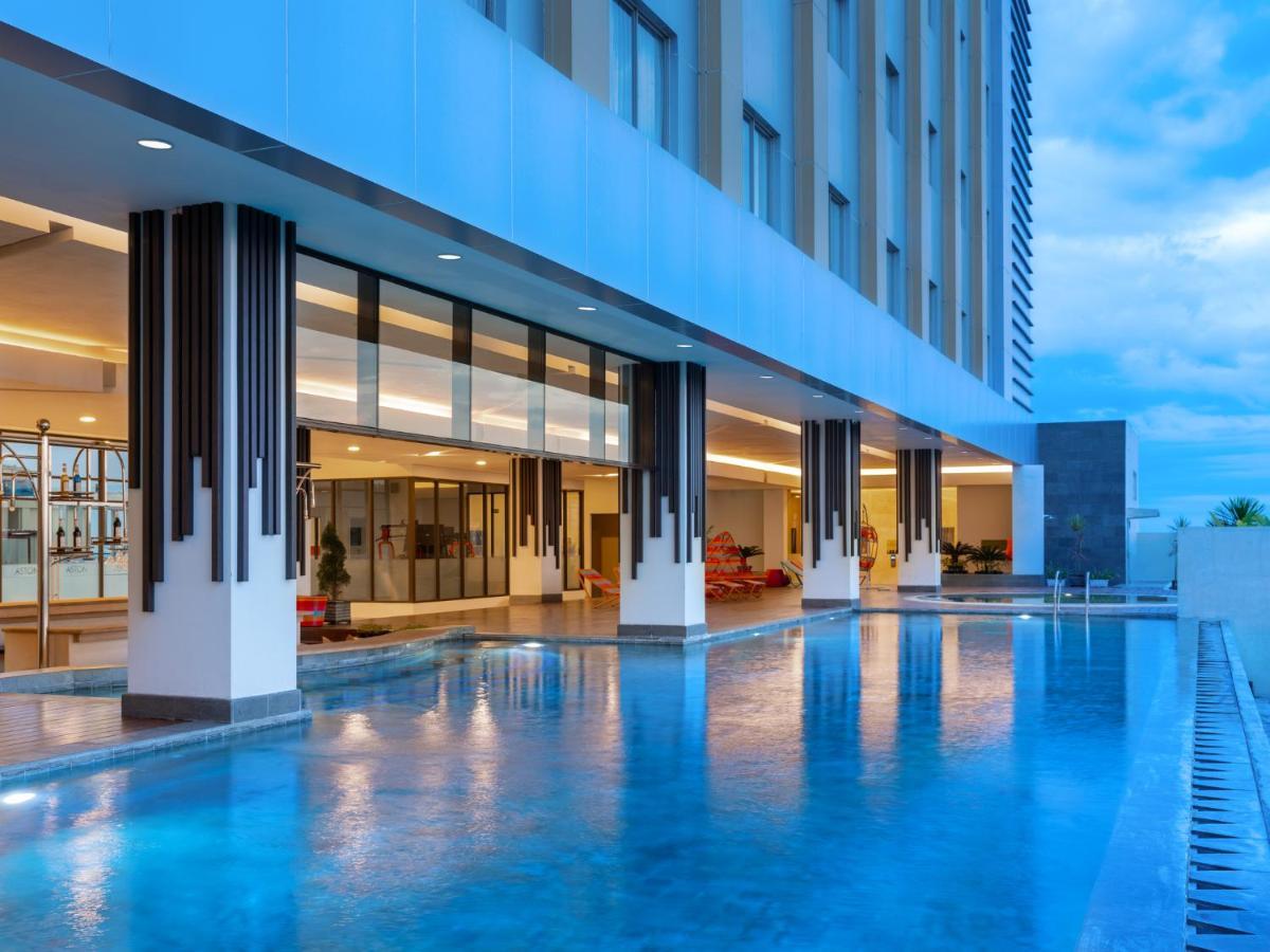 Aston Gresik Hotel & Conference Center المظهر الخارجي الصورة
