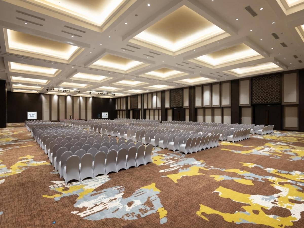Aston Gresik Hotel & Conference Center المظهر الخارجي الصورة