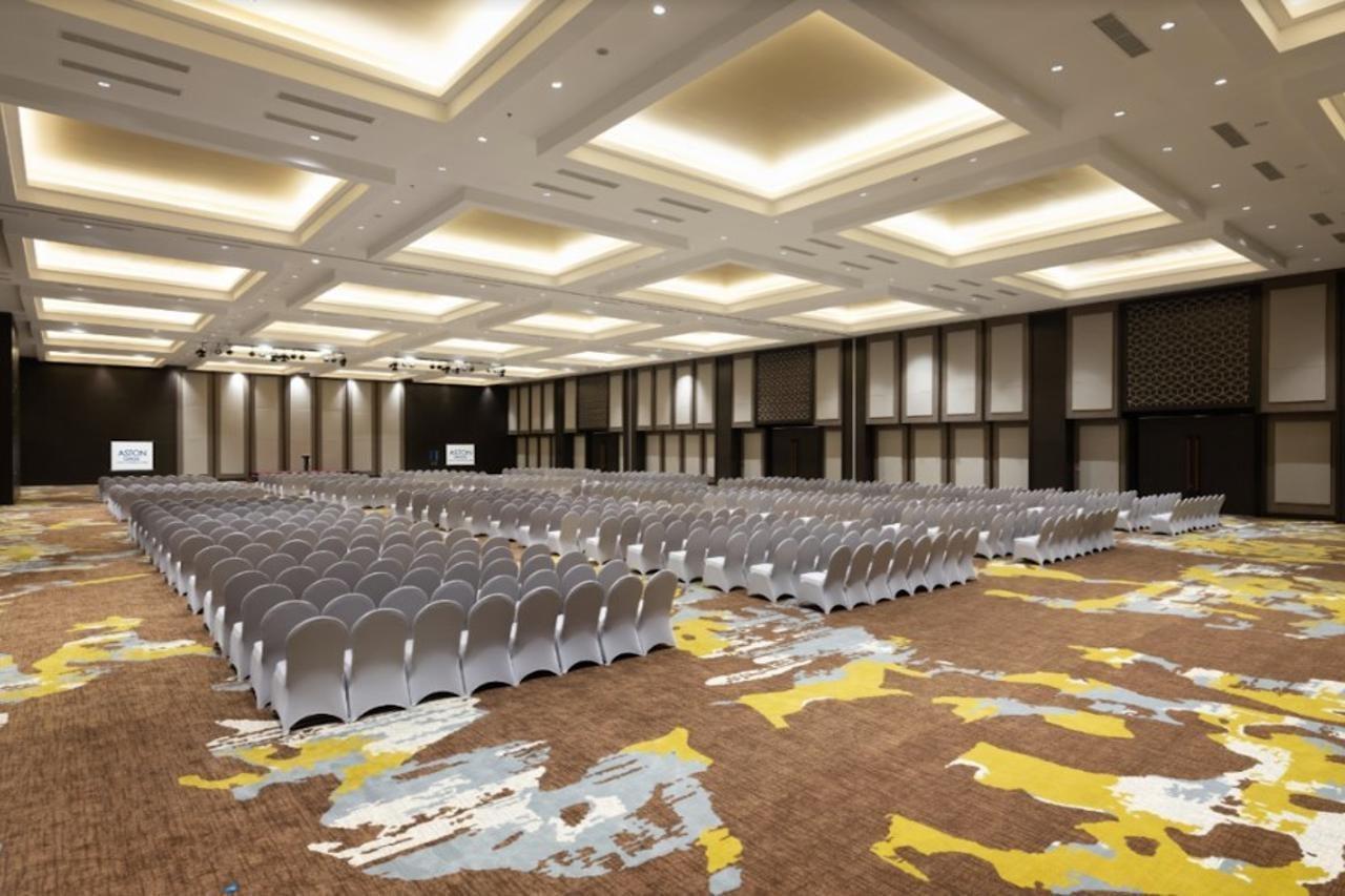 Aston Gresik Hotel & Conference Center المظهر الخارجي الصورة