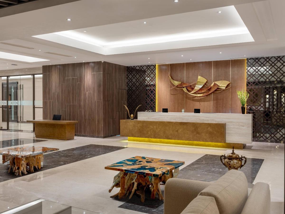 Aston Gresik Hotel & Conference Center المظهر الخارجي الصورة