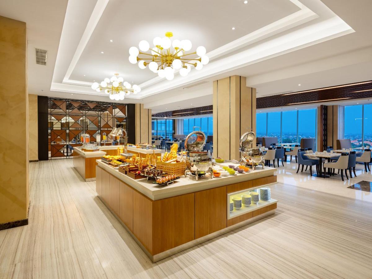 Aston Gresik Hotel & Conference Center المظهر الخارجي الصورة